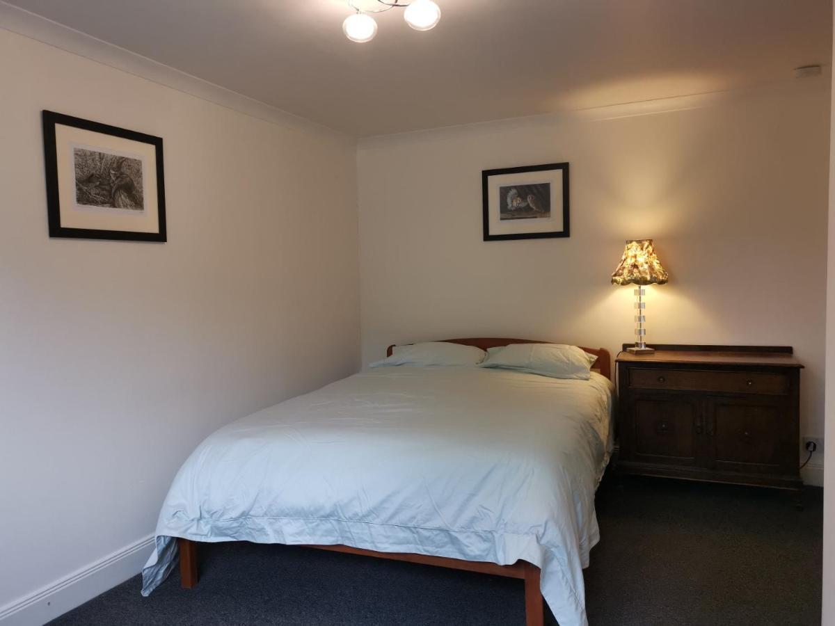 איימאות' Relax In A 1 Bedroom Apartment Near A Country Pub מראה חיצוני תמונה